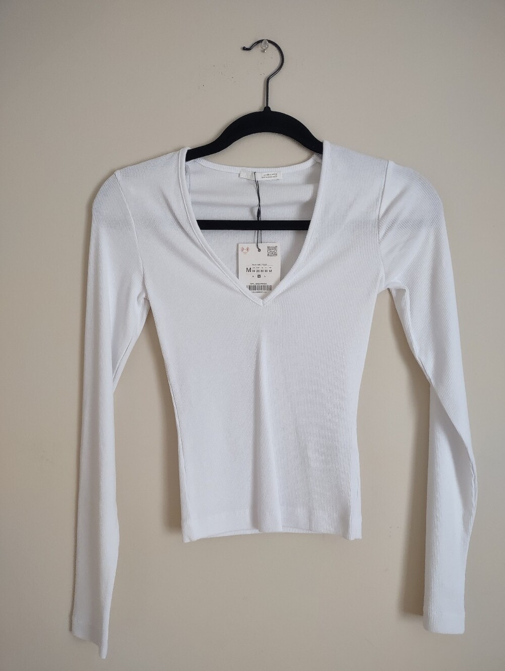 Zara White Ribbed V-Neck Long Sleeve Top